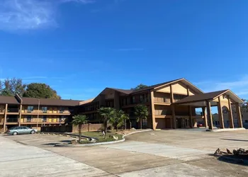 American Inn & Suites hotel thumbnail 8