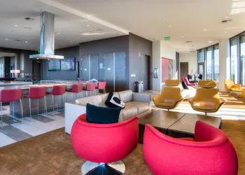 Furnished Apartments on Pine Street hotel thumbnail 3