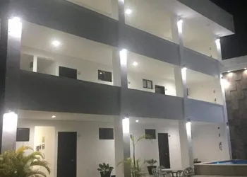Habitat Inn hotel thumbnail 2