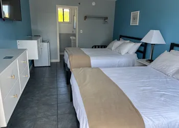 Seagrass Inn hotel thumbnail 7