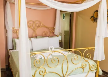 Hotel Revolucion hotel thumbnail 4