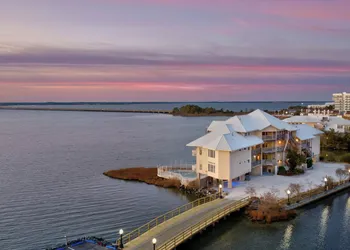 The Edge at Fager's Island hotel thumbnail 3