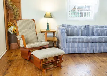 The Chimney Rock Inn & Cottages hotel thumbnail 5