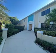 Gulfstream Manor hotel detail image 3