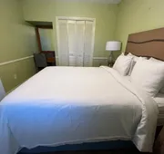 Gulfstream Manor hotel detail image 7