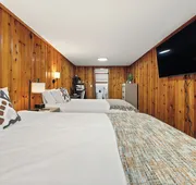 Hillside hotel detail image 5