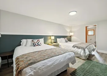 Hillside hotel thumbnail 7