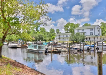 The Cypress Inn Bed & Breakfast hotel thumbnail 7