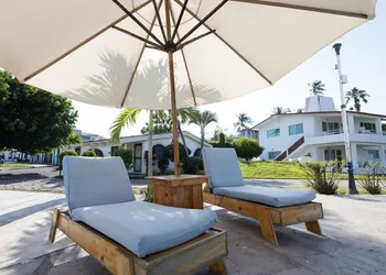 Mar y Cocos Hotel & Villas hotel thumbnail 4