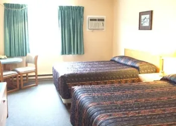 Selkirk Inn hotel thumbnail 7