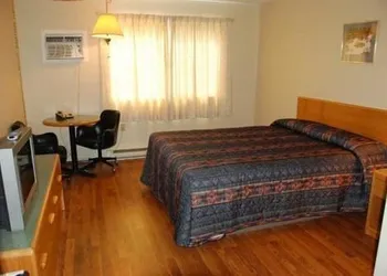 Selkirk Inn hotel thumbnail 8
