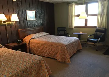 Colonial Hotel-Motel hotel thumbnail 7