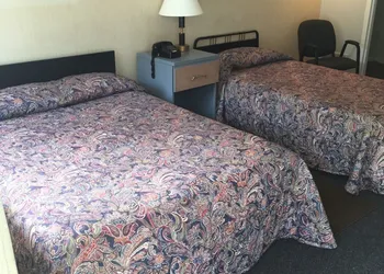 Colonial Hotel-Motel hotel thumbnail 8