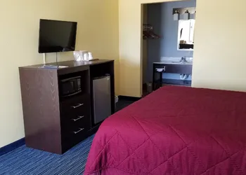 Budget Host Inn hotel thumbnail 3