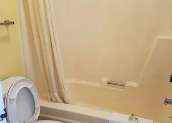 Budget Host Inn hotel thumbnail 5