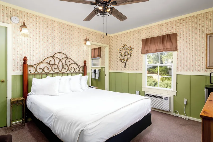 Prescott Pines Inn hotel detail image 6