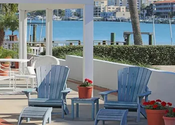 Beachouse Inn & Suites hotel thumbnail 2