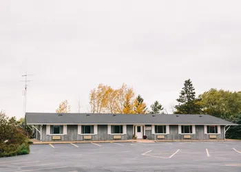 Fannies Supper Club and Motel hotel thumbnail 2