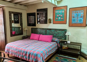 Casa Encantada hotel thumbnail 5