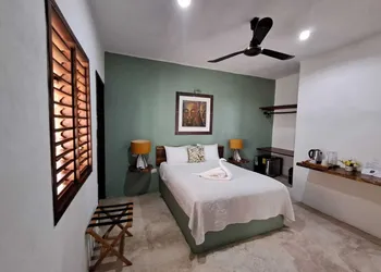 Maria-Maria Hotel hotel thumbnail 6