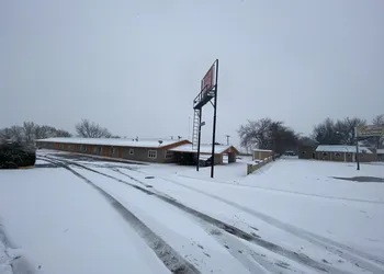 Century inn motel hotel thumbnail 6