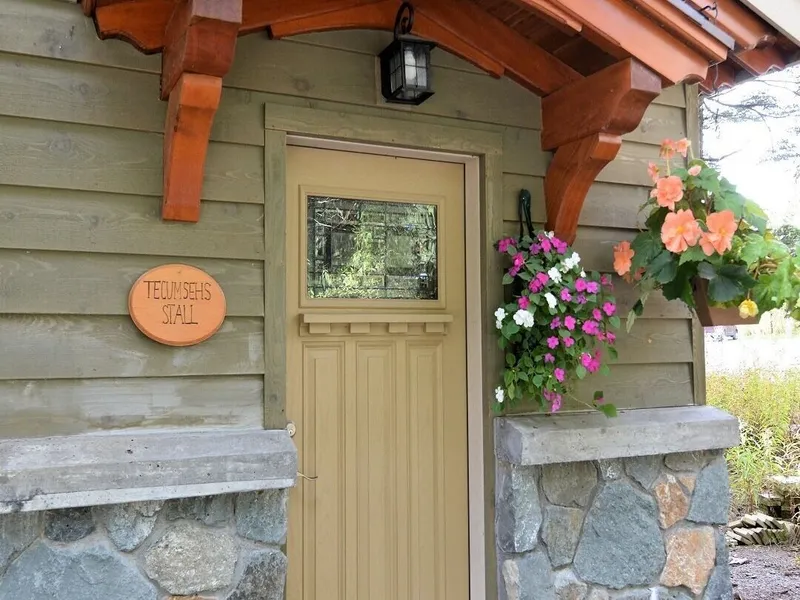 Carriage House Accommodations hotel detail image 2