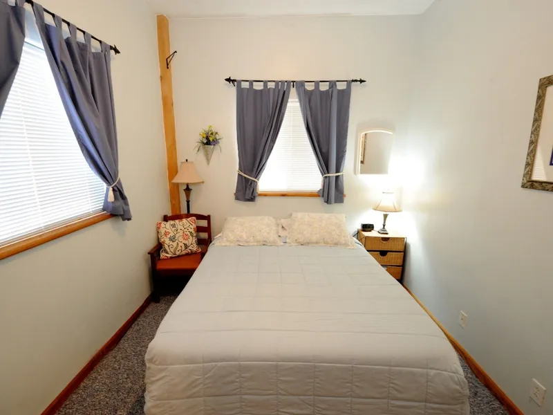 Carriage House Accommodations hotel detail image 6