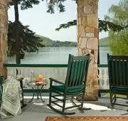Lake Pointe Inn hotel detail image 4