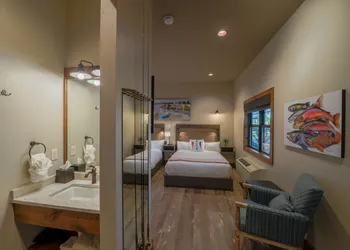 Golden Stone Inn hotel thumbnail 8