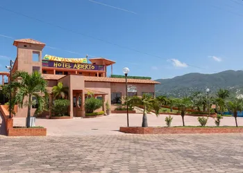 Camino Mexicano Hotel Resort hotel thumbnail 3