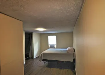A simple and convenient spot for travelers hotel thumbnail 3