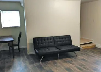 A simple and convenient spot for travelers hotel thumbnail 6