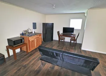 A simple and convenient spot for travelers hotel thumbnail 7