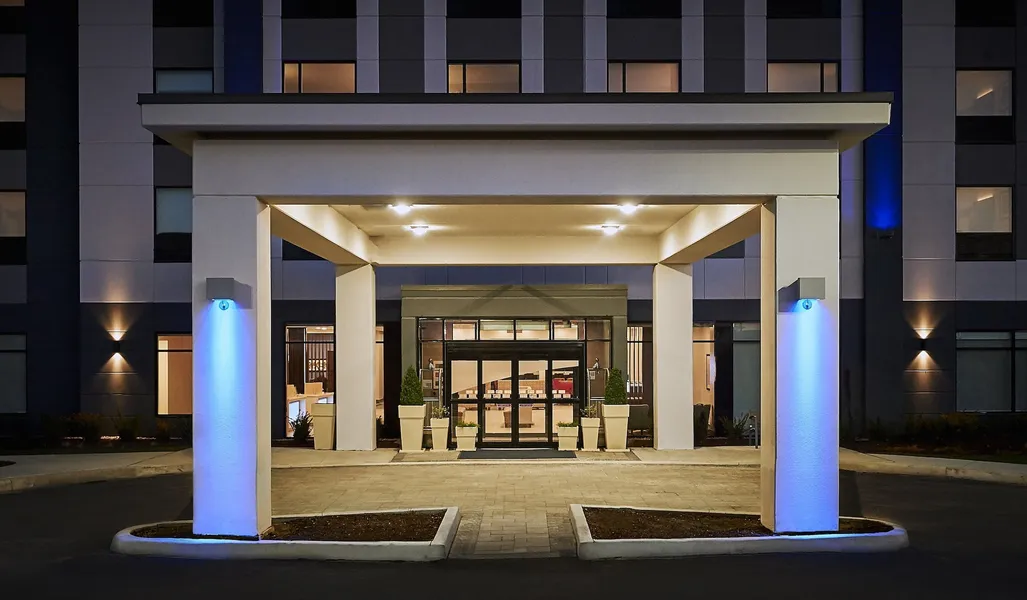 Holiday Inn Express Sarnia - Point Edward by IHG hotel detail image 2