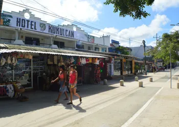 Kukulcan by Emotion hotel thumbnail 4