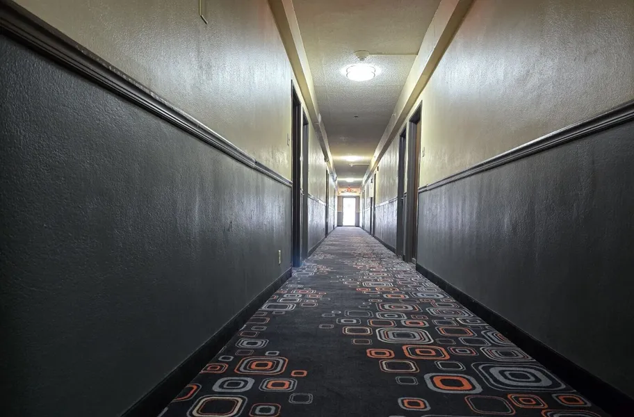 Econo Lodge Inn & Suites Mason City - Clear Lake hotel detail image 2