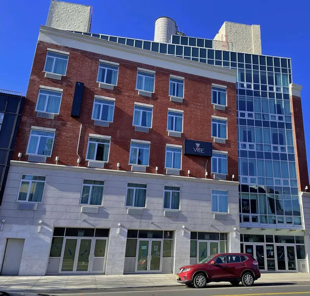 Red Roof PLUS+ Brooklyn - Flatbush Ave hotel detail image 2