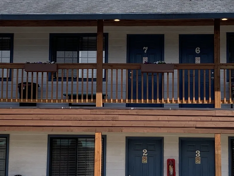 South Jetty Inn hotel detail image 6