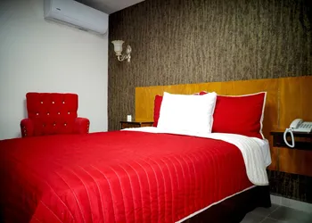 Royal Madero Inn hotel thumbnail 4