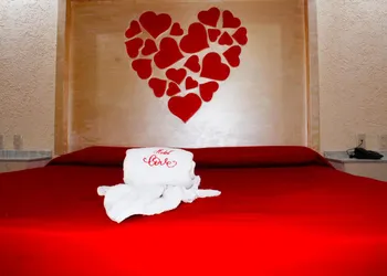 Hotel Love hotel thumbnail 5