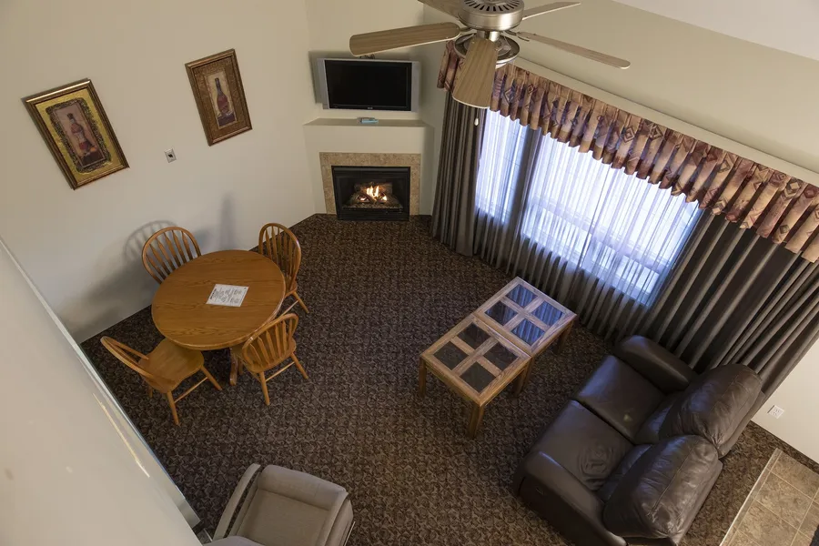 Dunvegan Inn and Suites hotel detail image 2