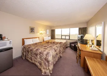 Dunvegan Inn and Suites hotel thumbnail 3