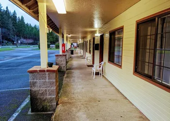 Seadrift Motel & RV Park hotel thumbnail 5