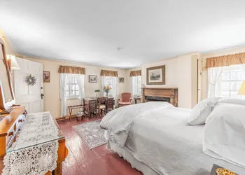 Blue Hill Inn hotel thumbnail 6