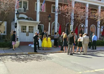 Lowell Inn hotel thumbnail 8