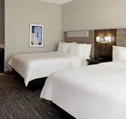 Holiday Inn Express & Suites Palm Desert - Millennium by IHG hotel detail image 4