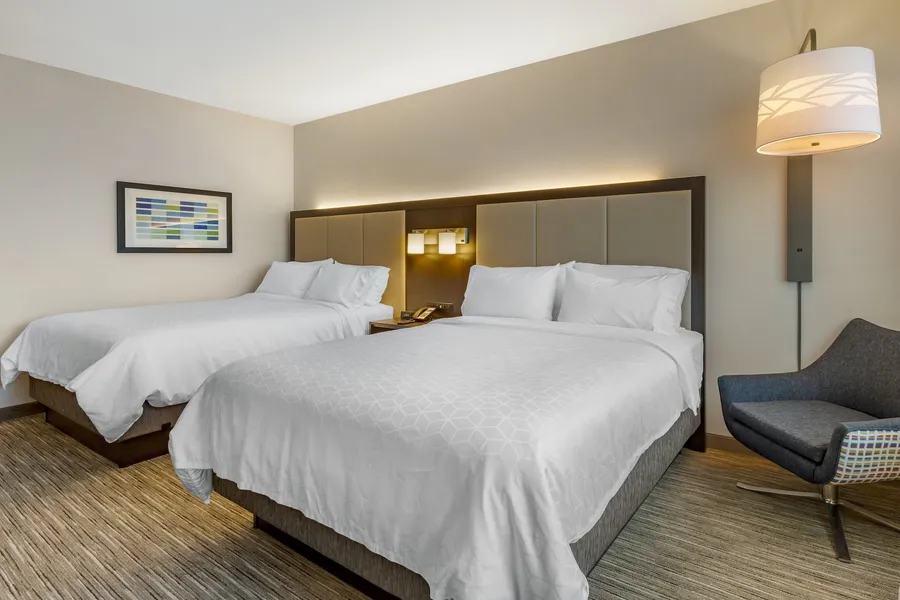 Holiday Inn Express & Suites Phoenix Dwtn - State Capitol by IHG hotel detail image 6