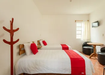 Hotel Paraje Casa Blanca hotel thumbnail 4