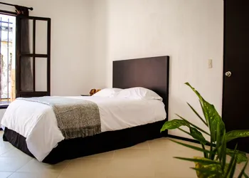 Estacion Alameda hotel thumbnail 5