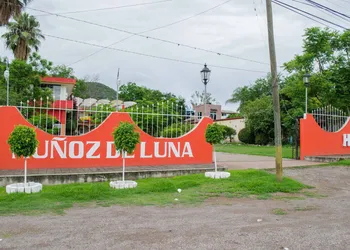 Hotel Muñoz De Luna hotel thumbnail 2